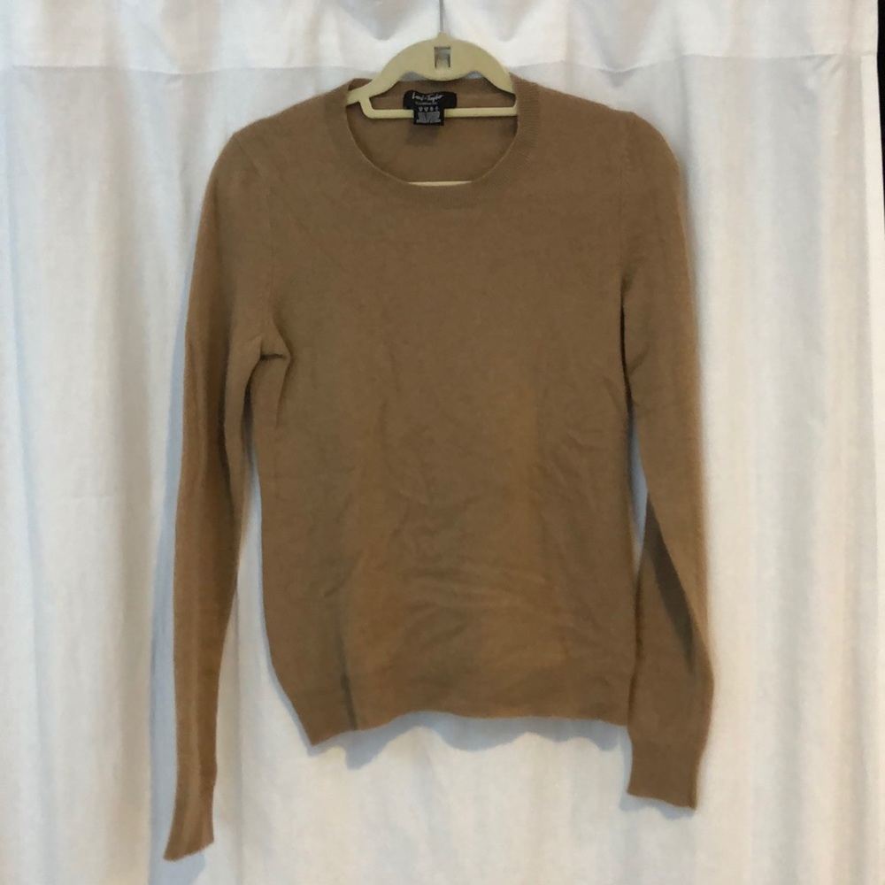 Lord and Taylor Camel colored Cashmere sweater